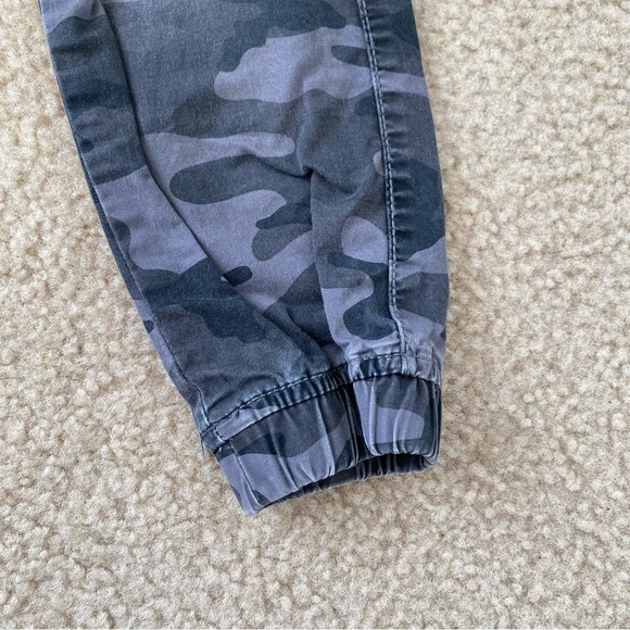Gap Kids Little Boys Camouflage Cargo Pants Size Small - Picture 2 of 7